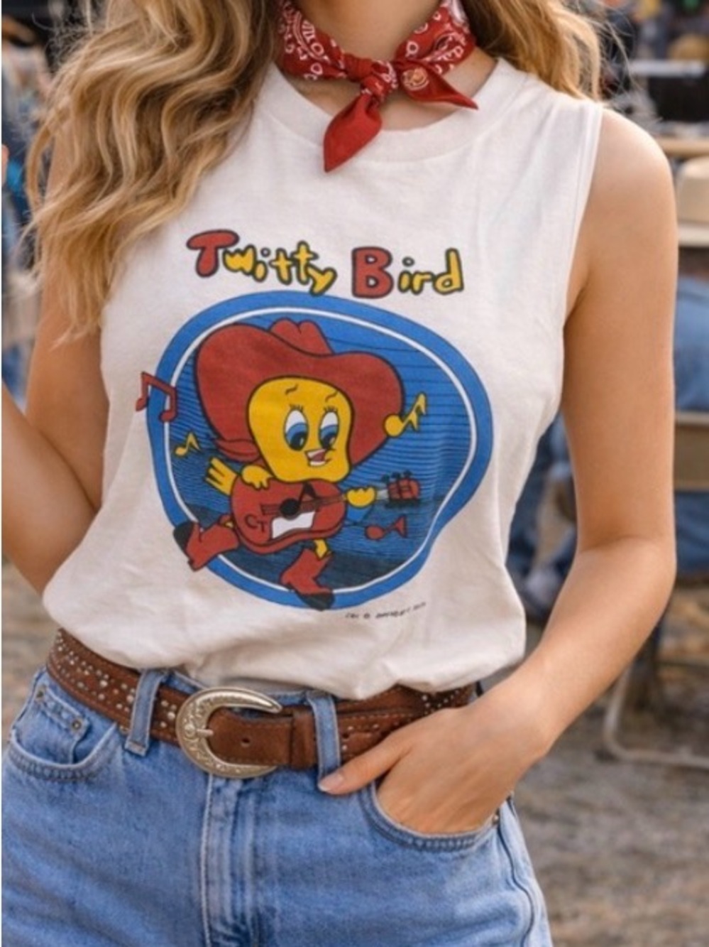 *Cartoon Bird Graphic Tank Top - White